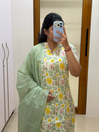 Off White and green floral and checked 3 piece set